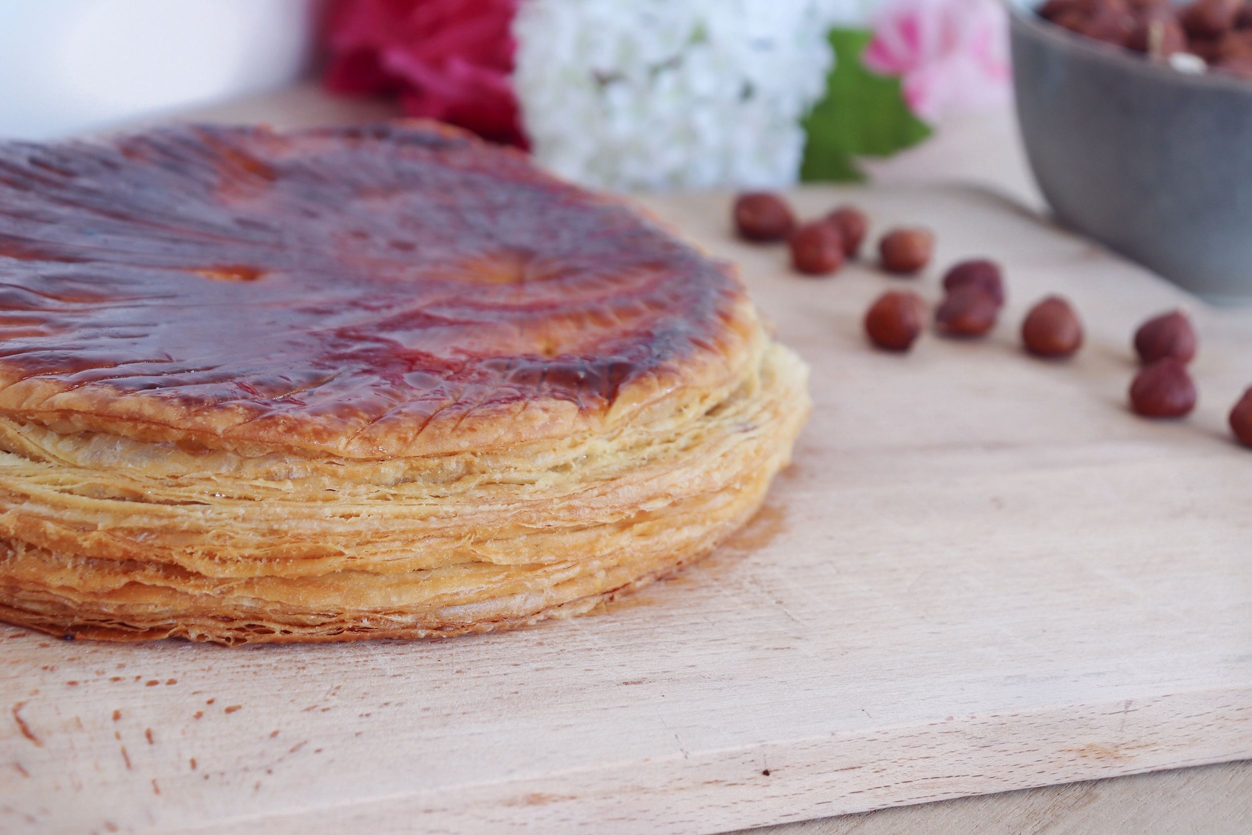 galette des rois à la noisette pâte feuilletée inversée recette patisserie léa patisseries inspirées