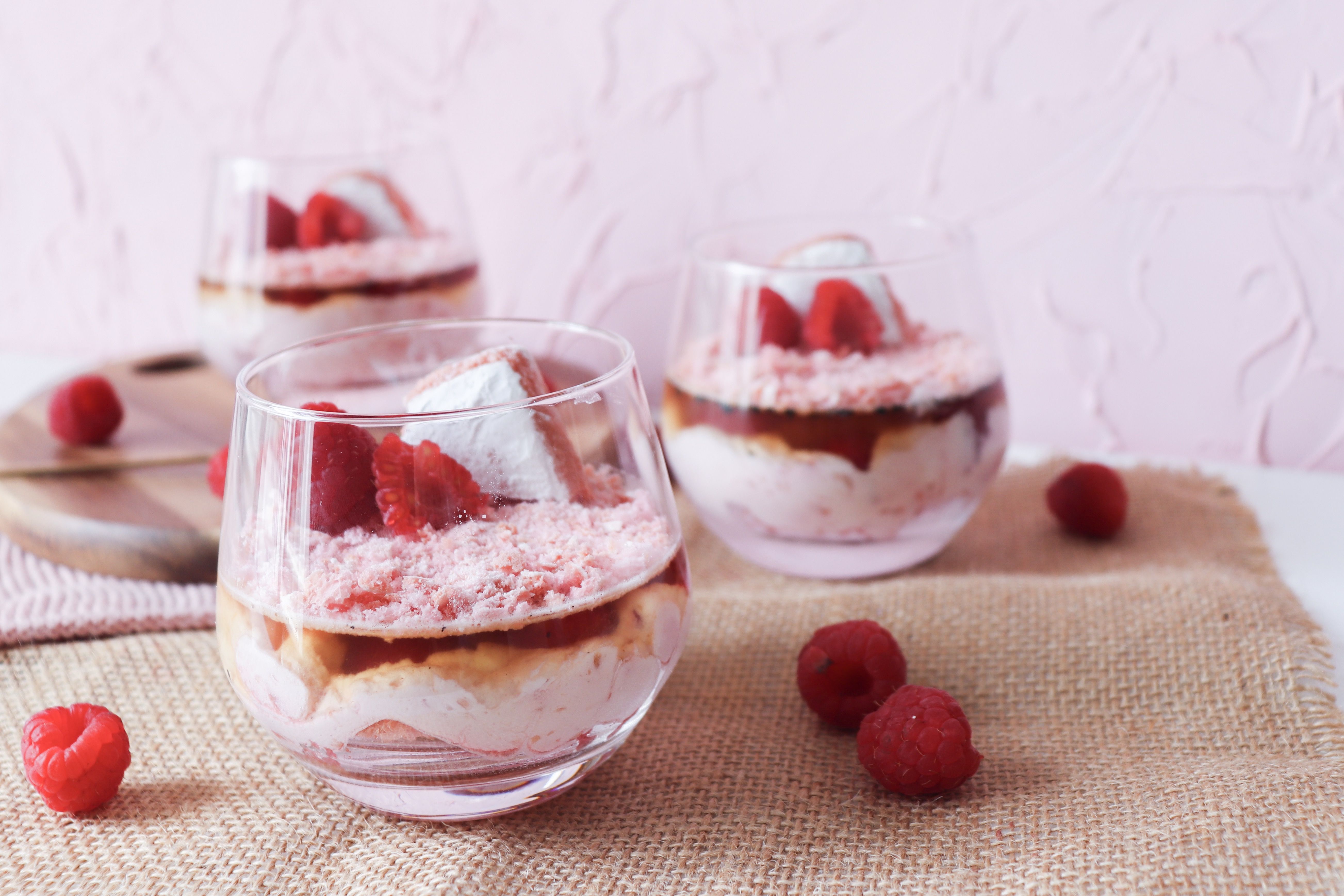 summer pink verrine framboises champagne biscuits roses recette patisserie léa patisseries inspirées