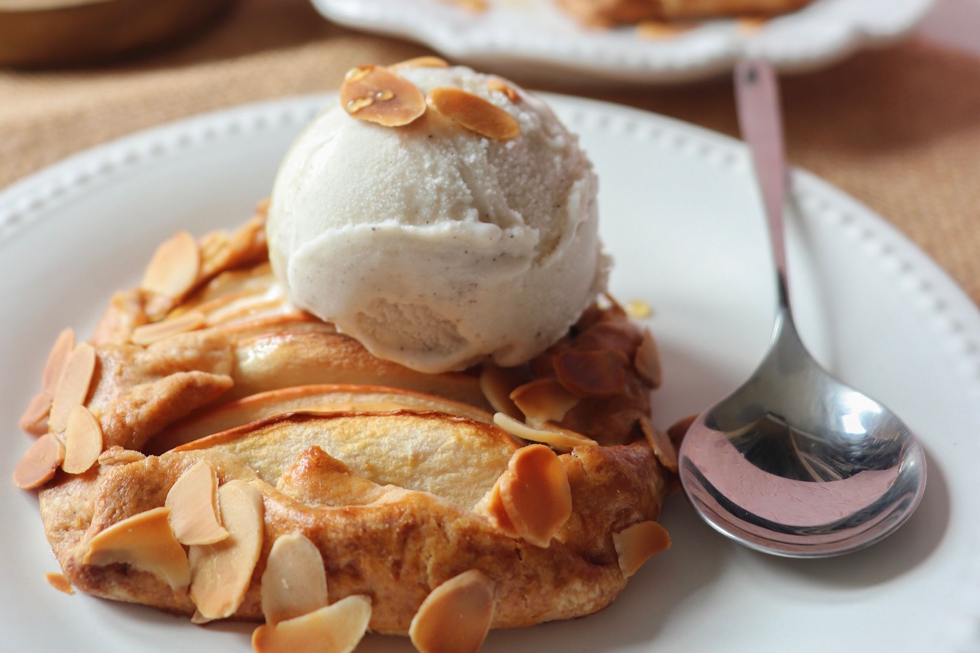 tartelettes rustiques pommes amandes recette patisserie léa patisseries inspirées